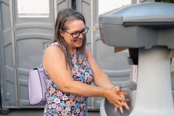 Best Porta potty delivery and setup  in Riverdale Park, CA